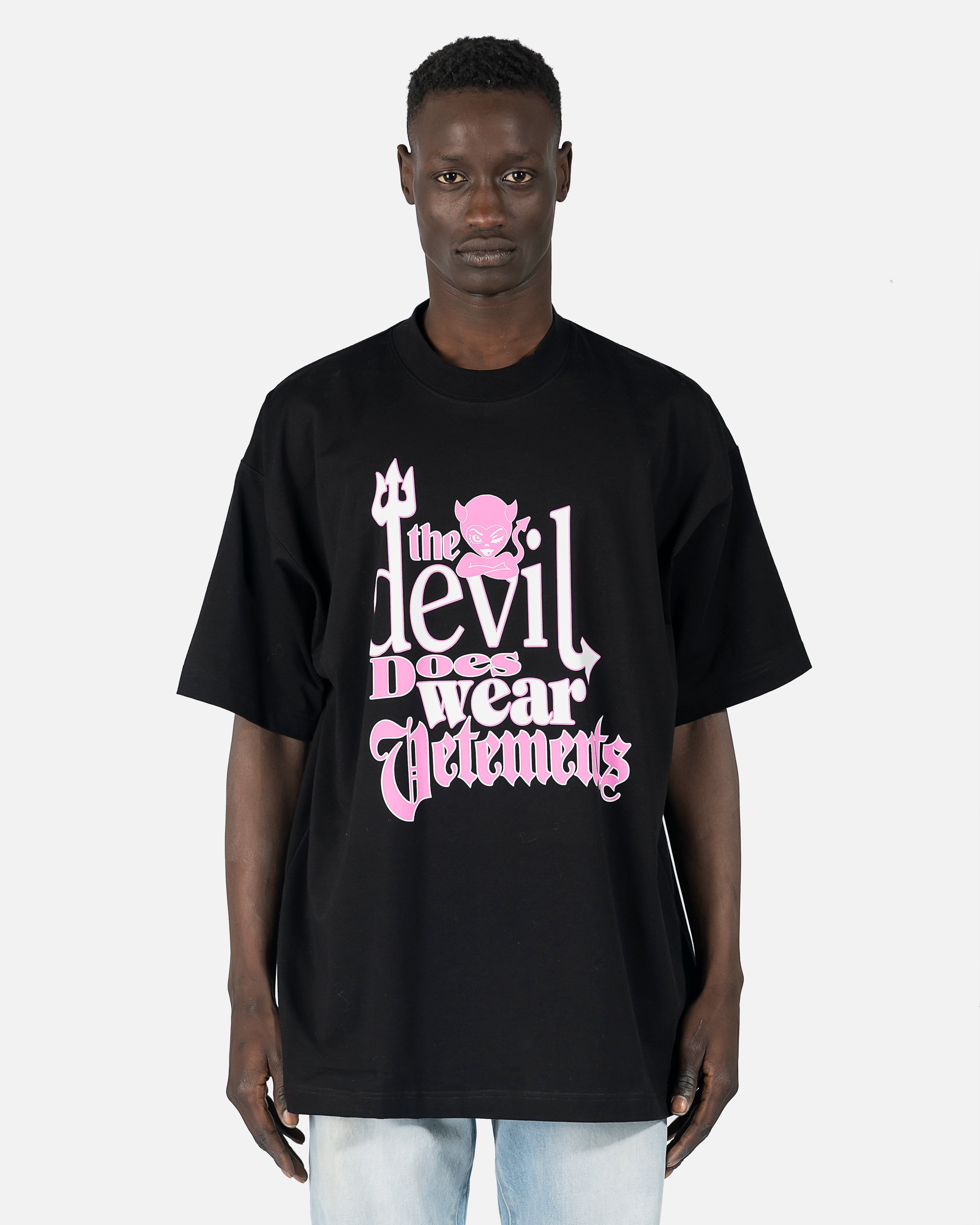 Devil Does Wear VETEMENTS T-Shirt in Black