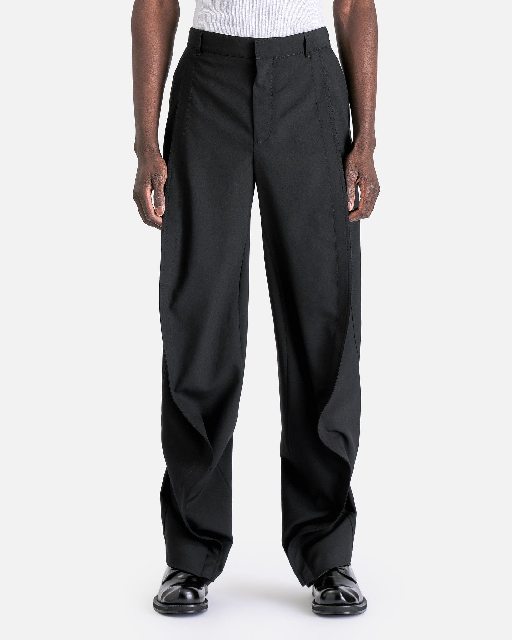 Y/Project Men's Pants Banana Pants in Black