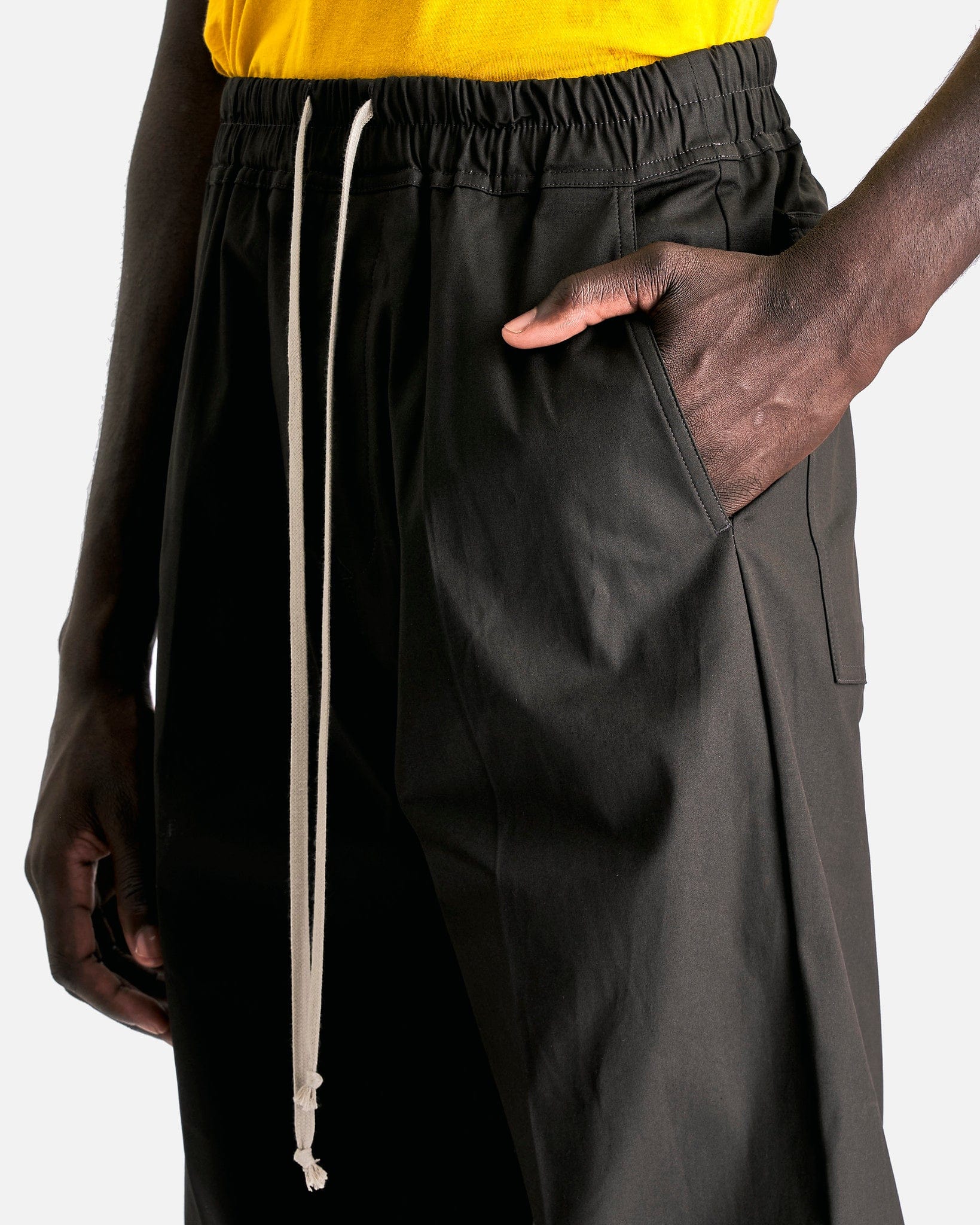 Rick Owens Men's Pants Dietrich Drawstring Pants in Dark Dust