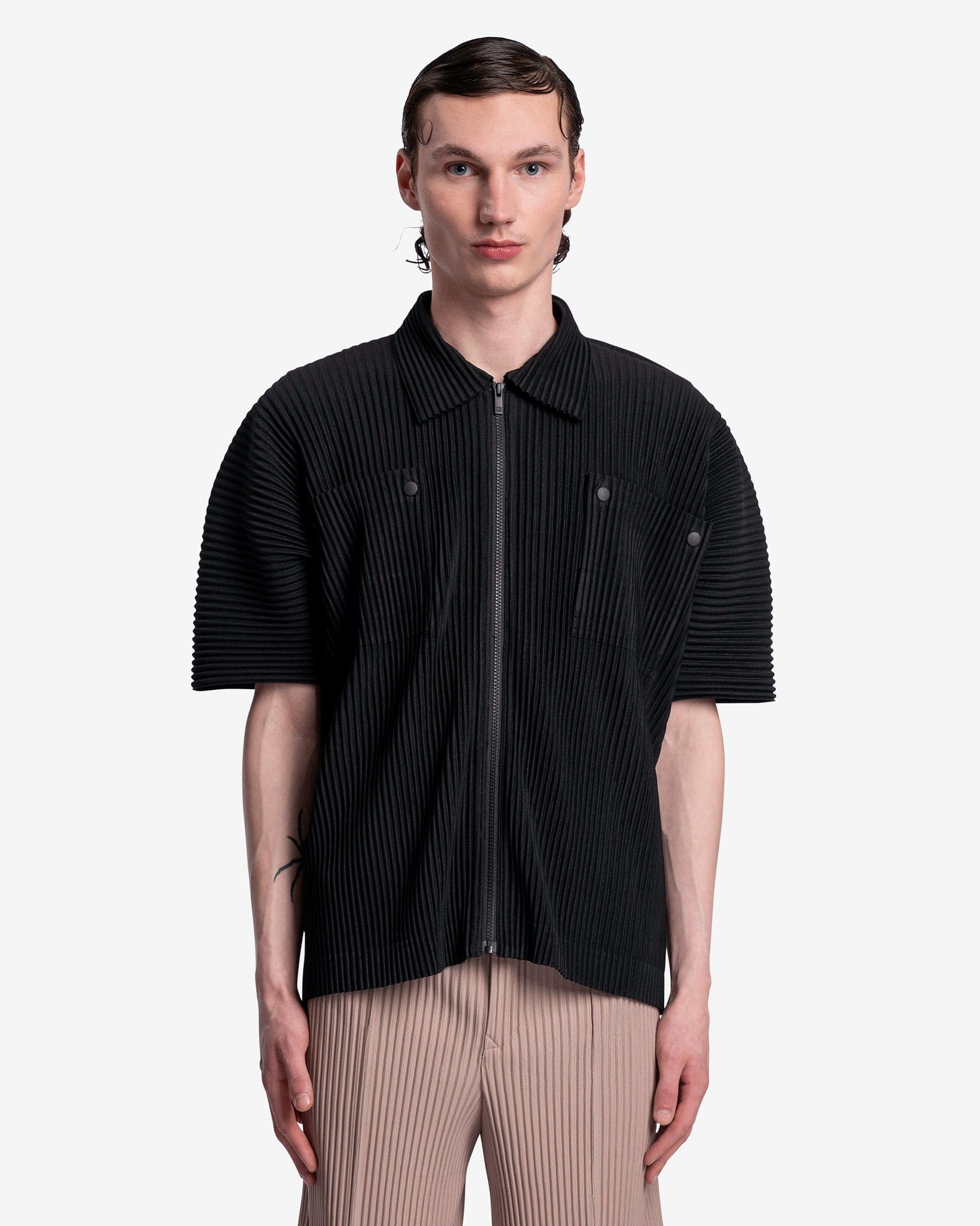 Flip Shirt in Black – SVRN