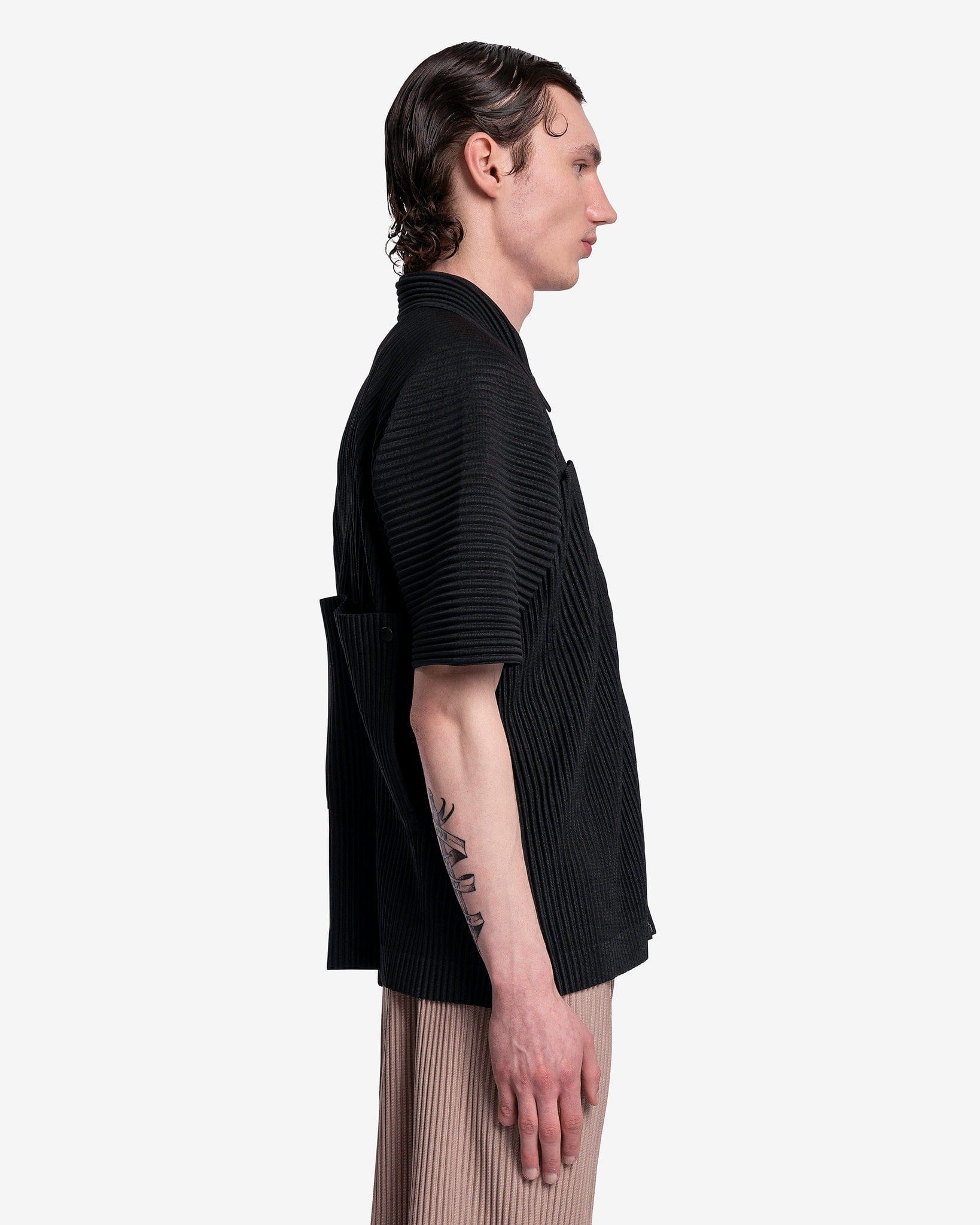 Flip Shirt in Black