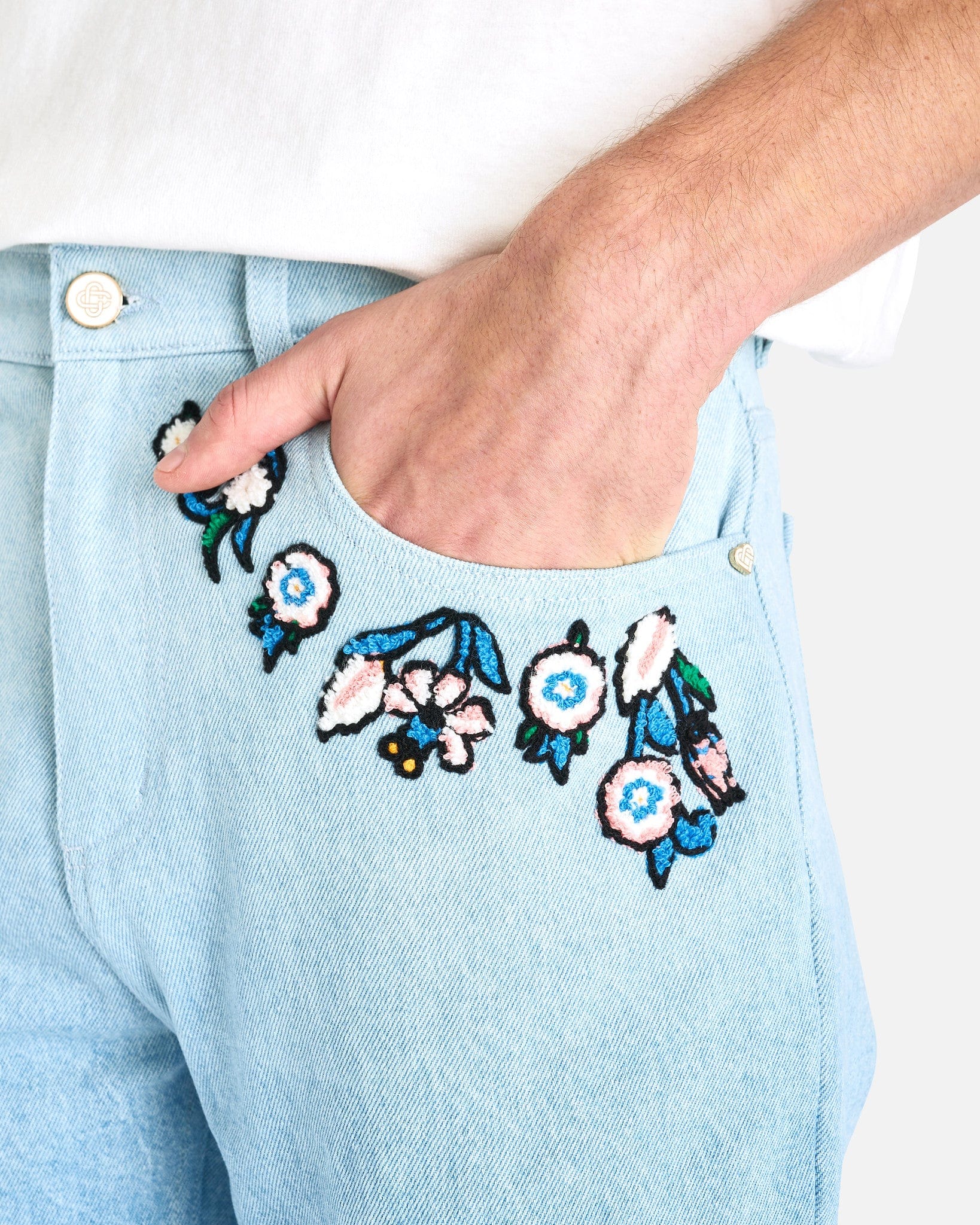 Gradient Floral Embroidery Denim Jeans in Indigo
