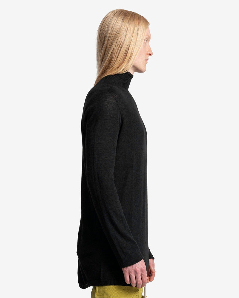 Oversized Turtleneck in Black