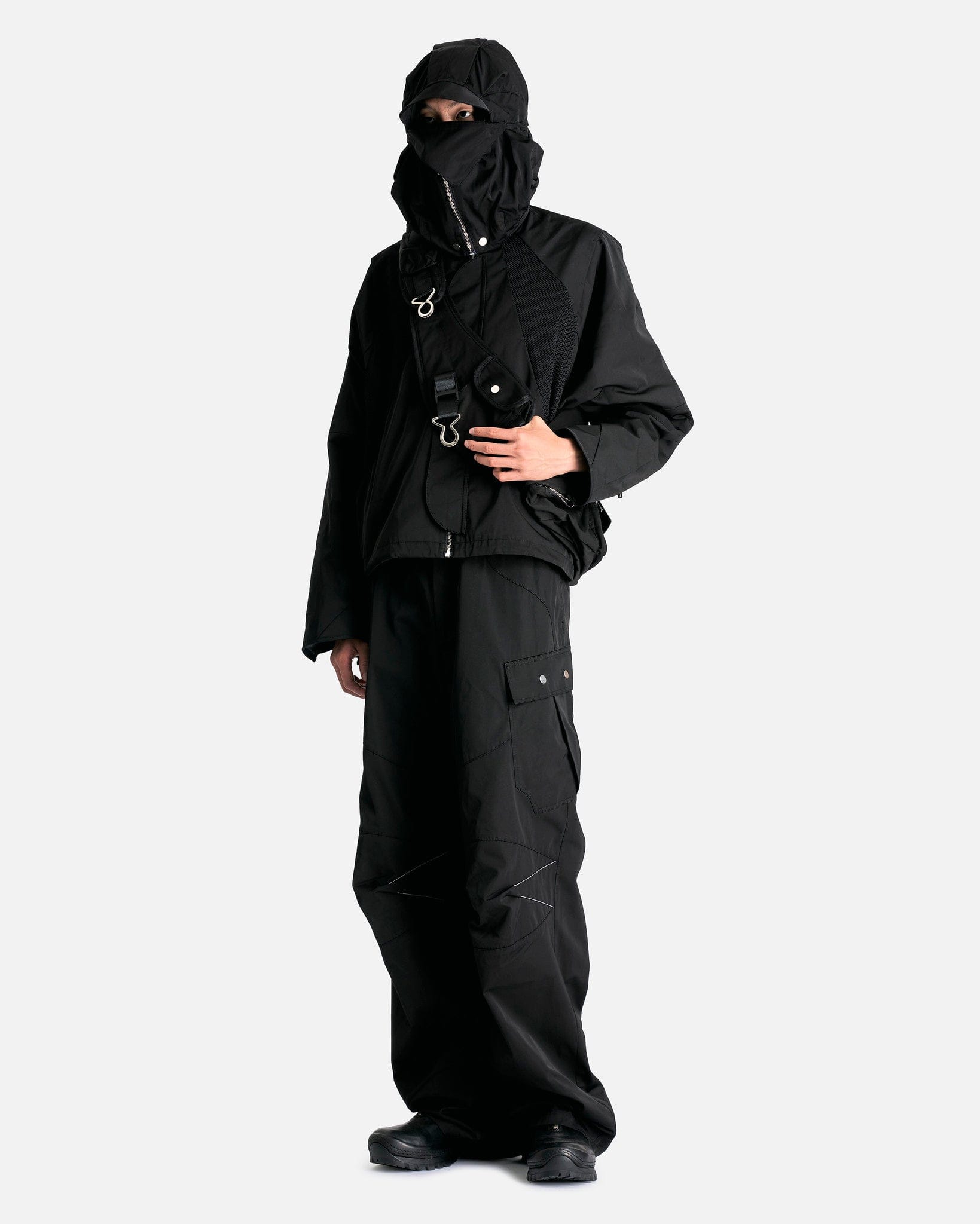 Parachute Hooded Jacket V2 in Black – SVRN