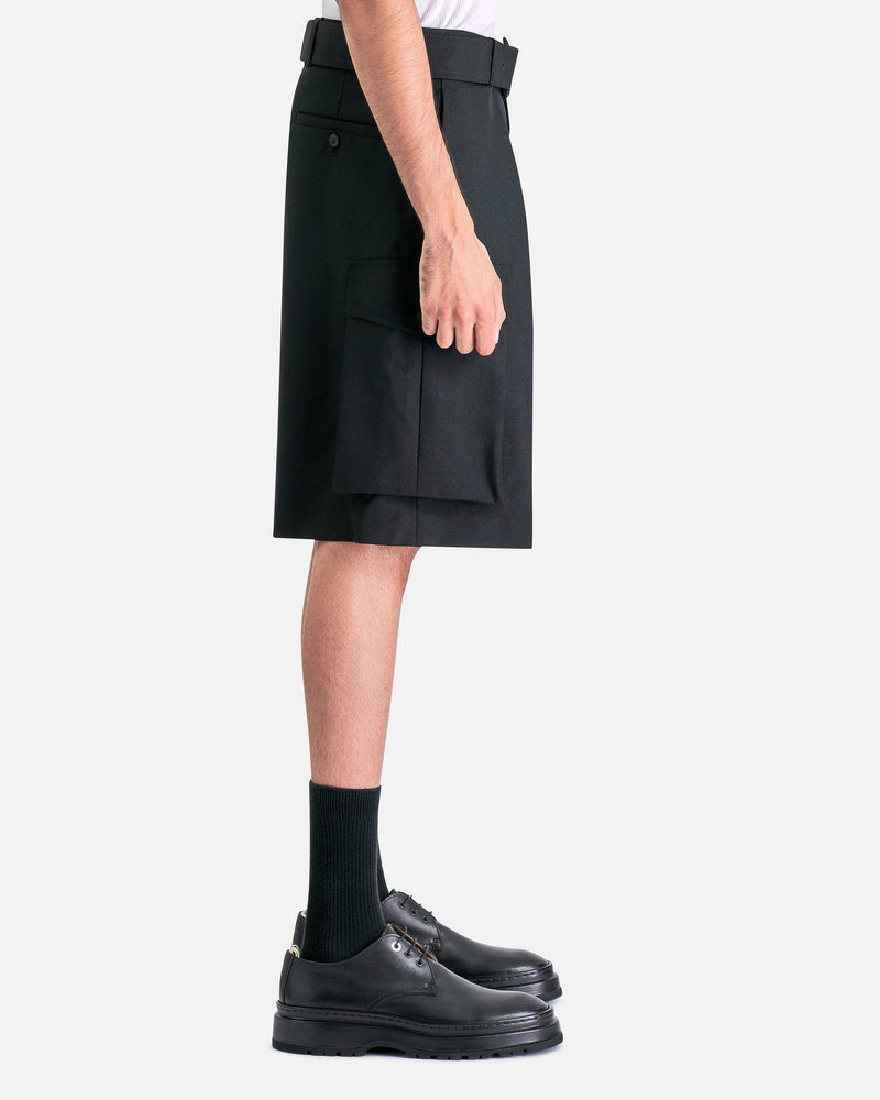 Piers Bis Short in Black