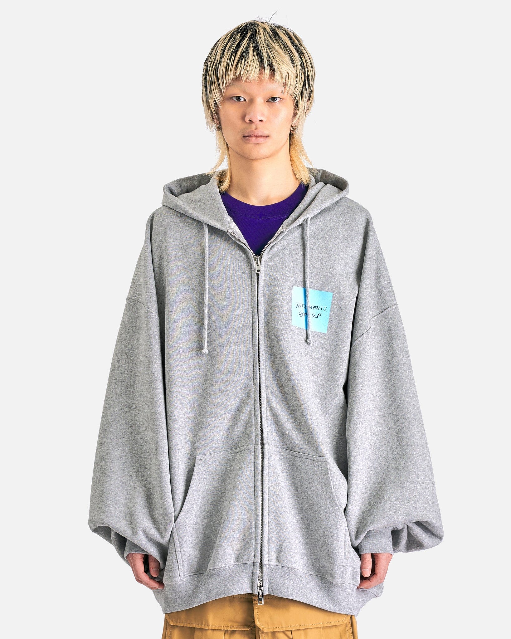 VETEMENTS Men's Sweatshirts Sticker Logo Zip-Up Hoodie in Grey Melange