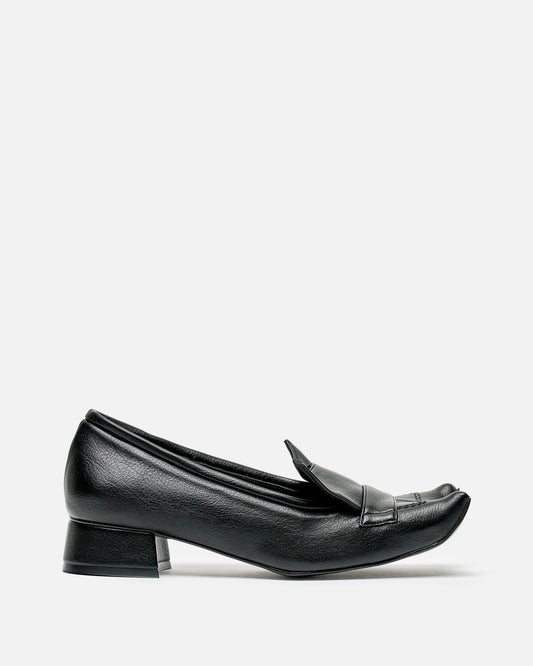 Paula Canovas Del Vas Women's Shoes Toro Mocassin in Black