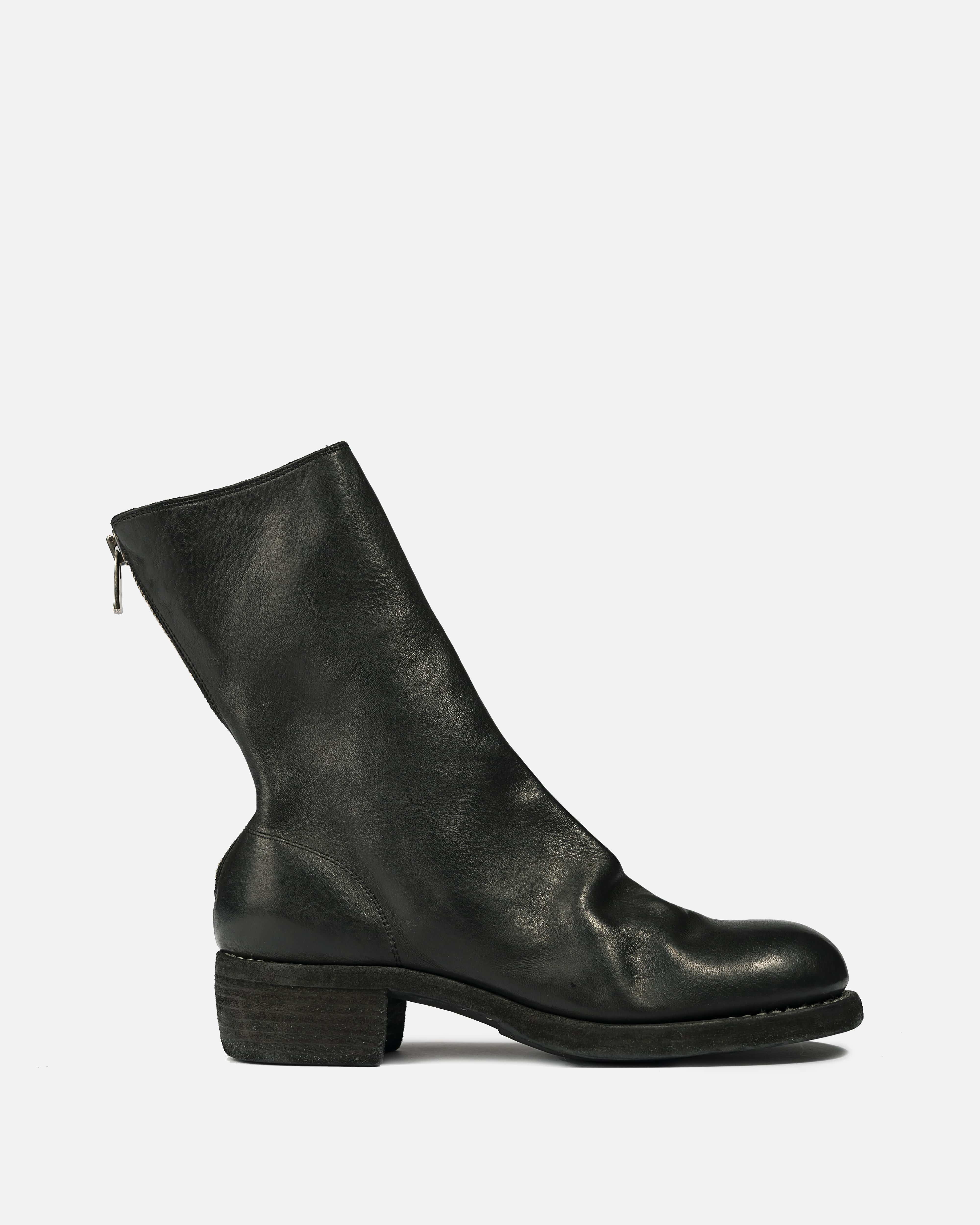 788Z Back Zip Boots in Black