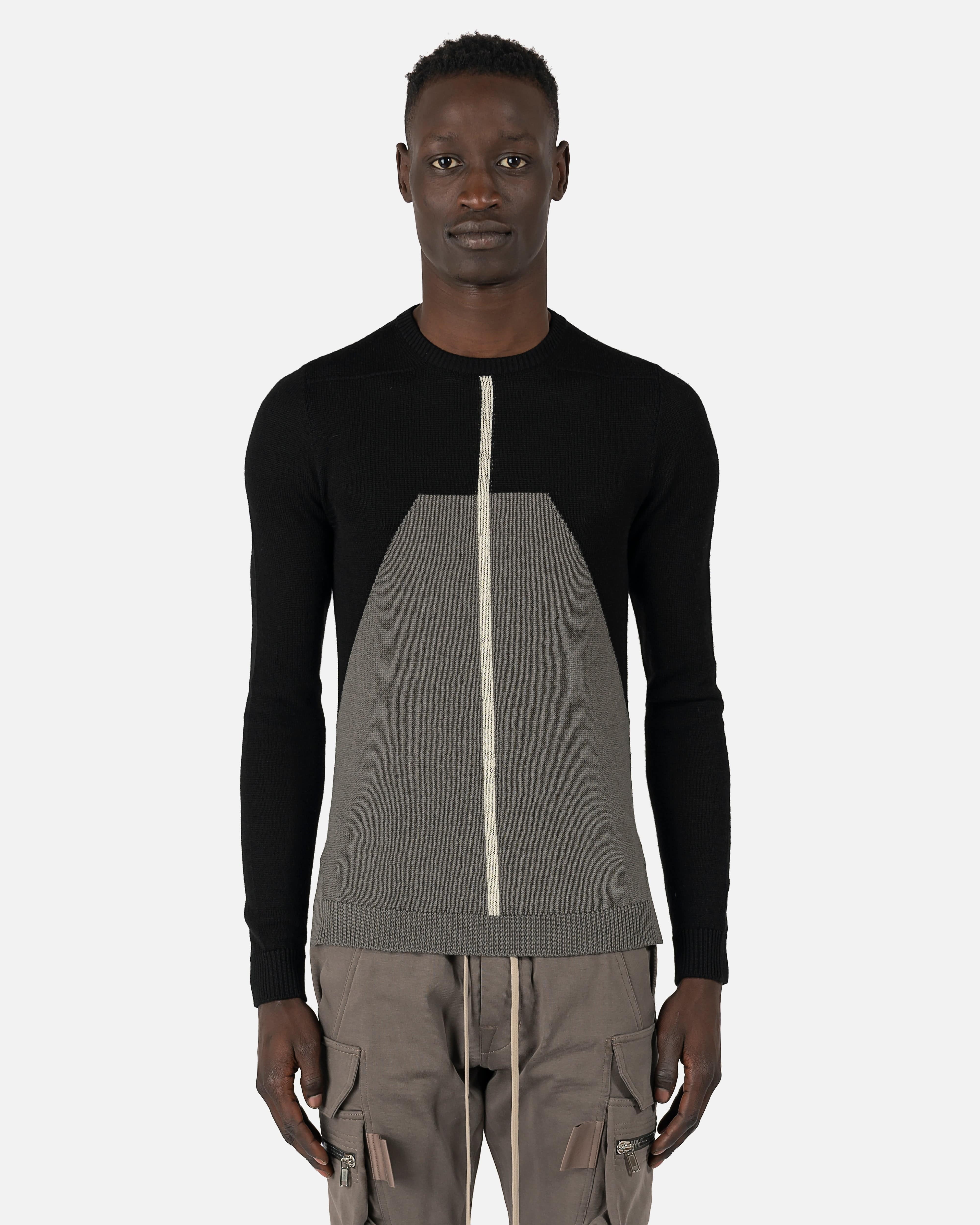 Biker Level Round Neck Sweater in Black/Dust