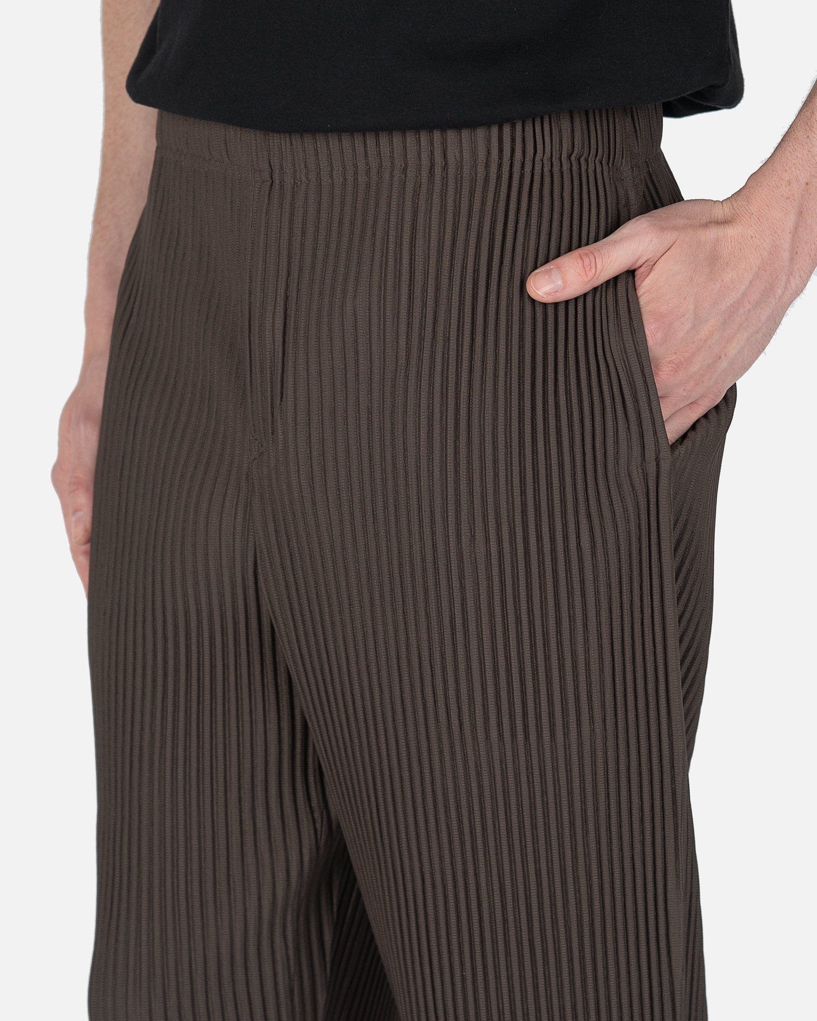 Body Arch Pants in Brown – SVRN