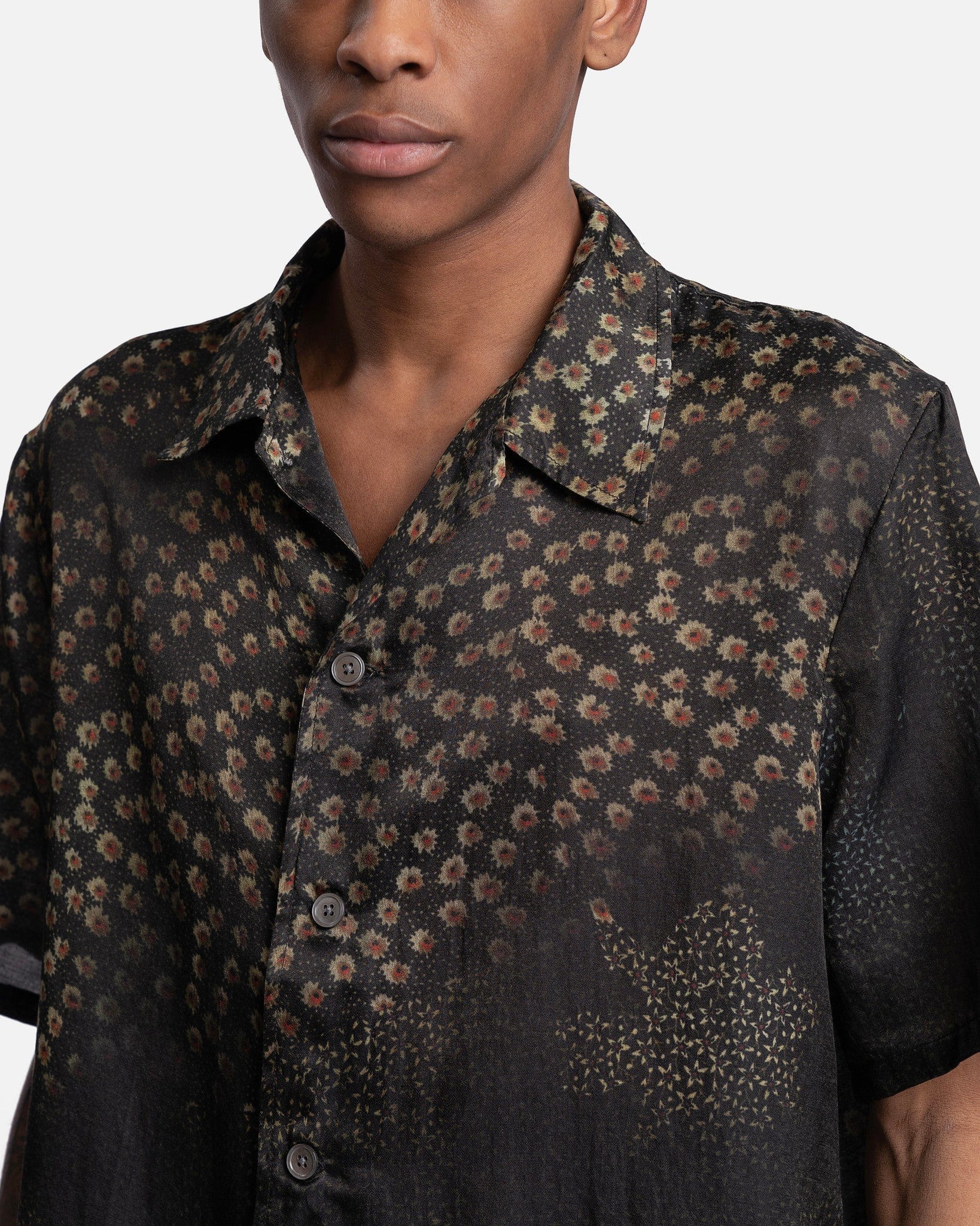 Box Shirt Shortsleeve in Dark Flower Print