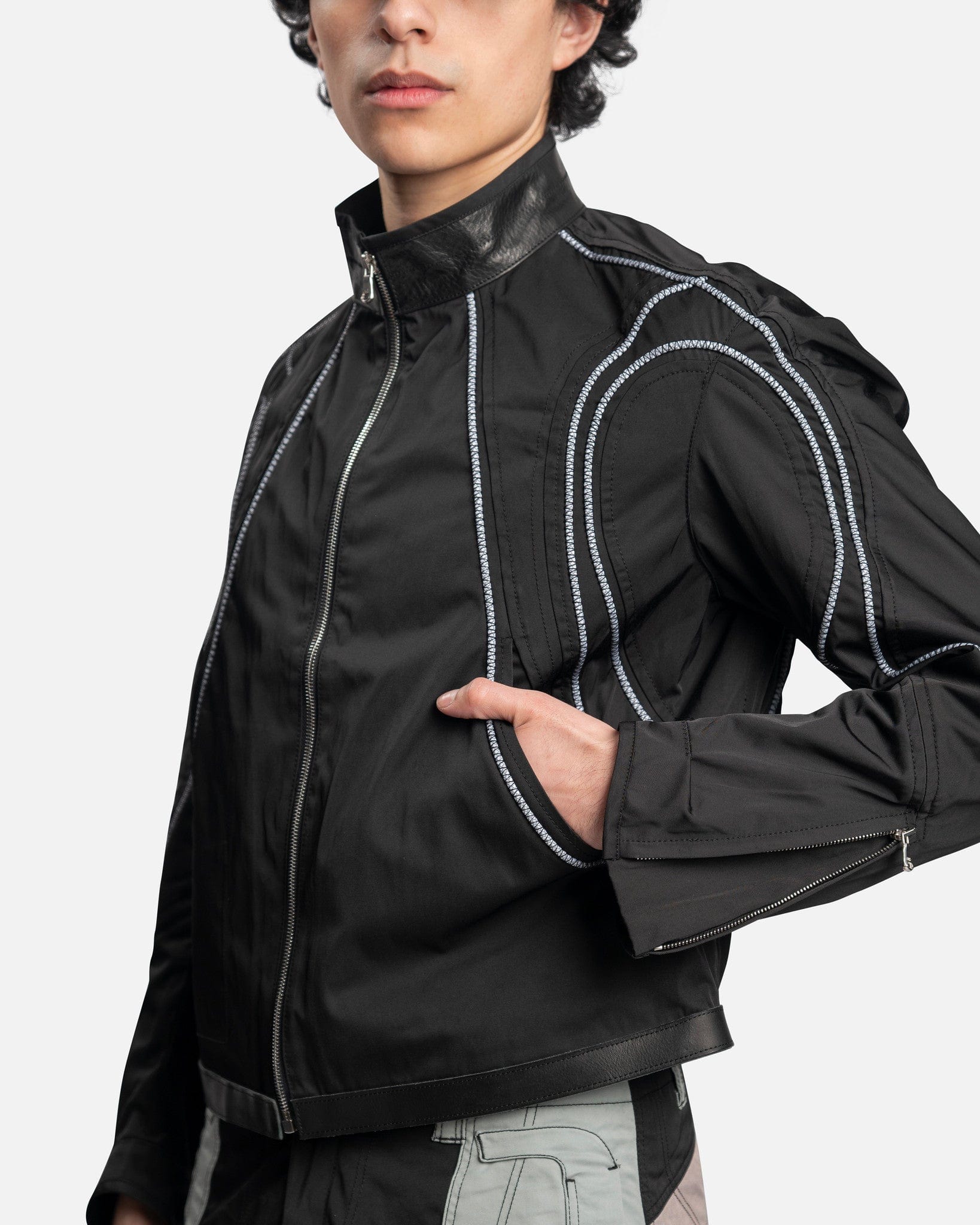 Diffraction Hunter Jacket in Black