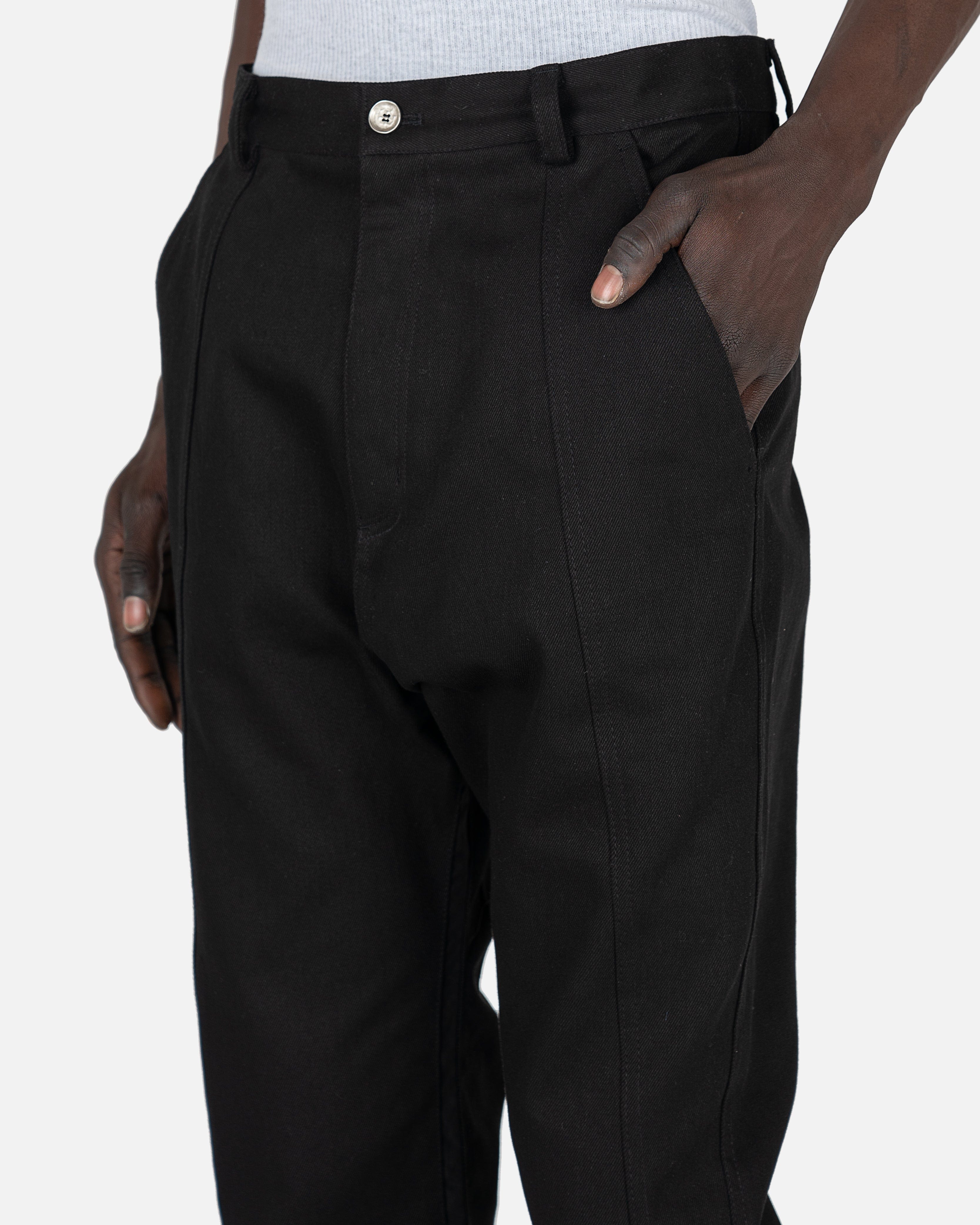 Ep. 2 04 Trousers in Black – SVRN