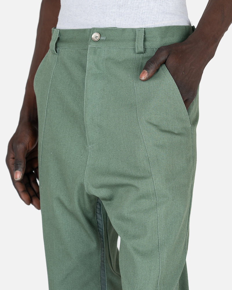 Ep. 2 04 Trousers in Green