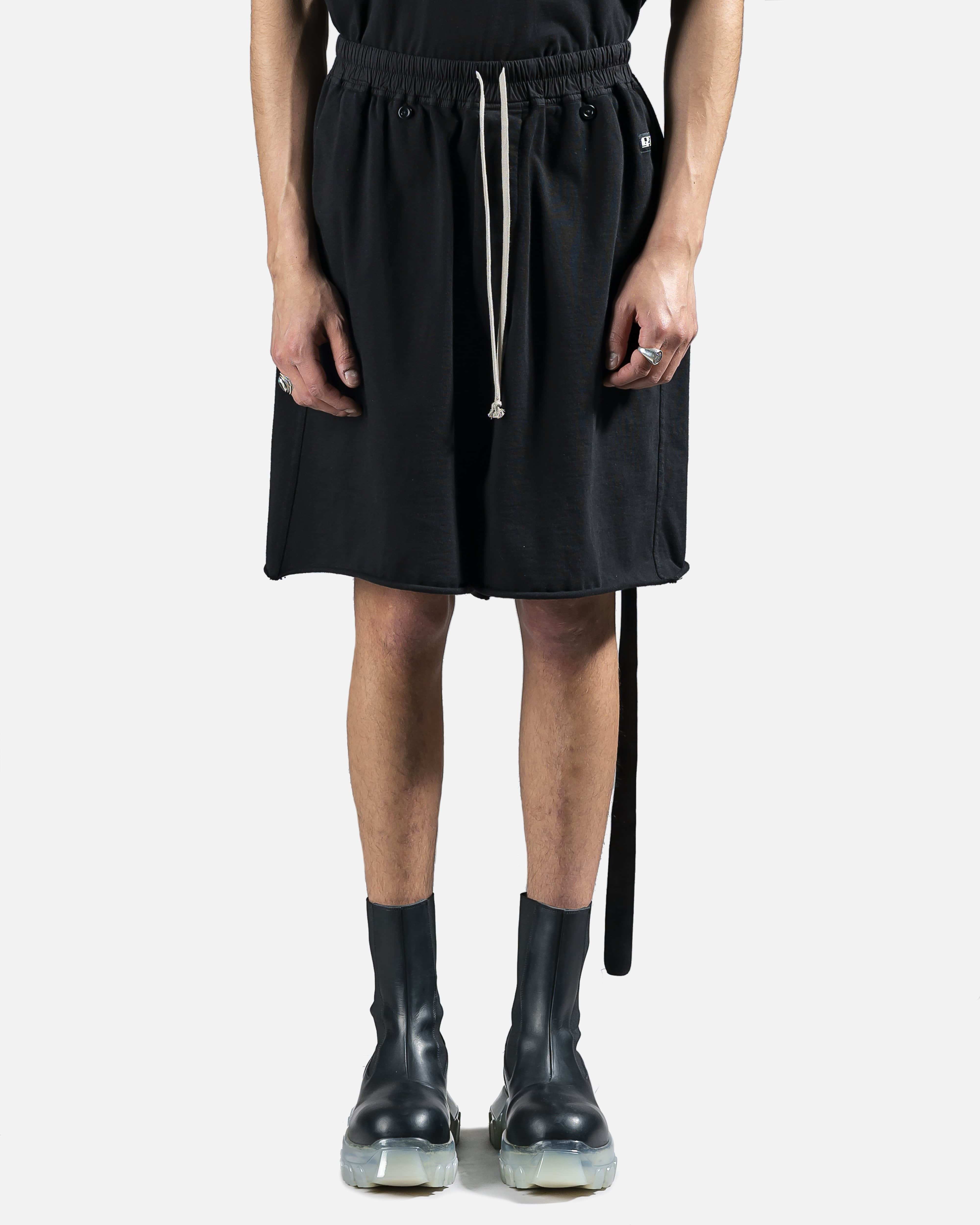 Faun Shorts in Black