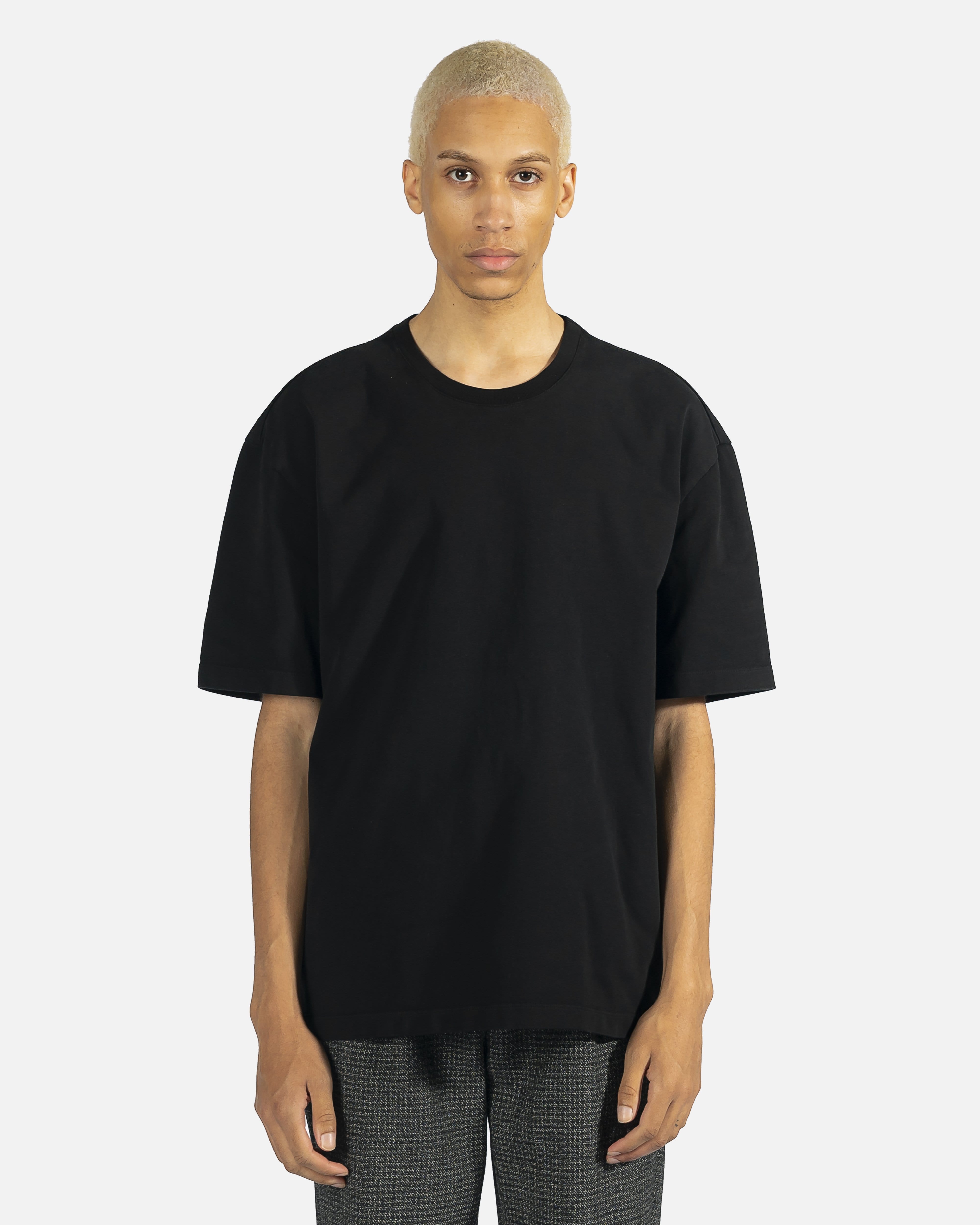 Oversized Tee in Black – SVRN