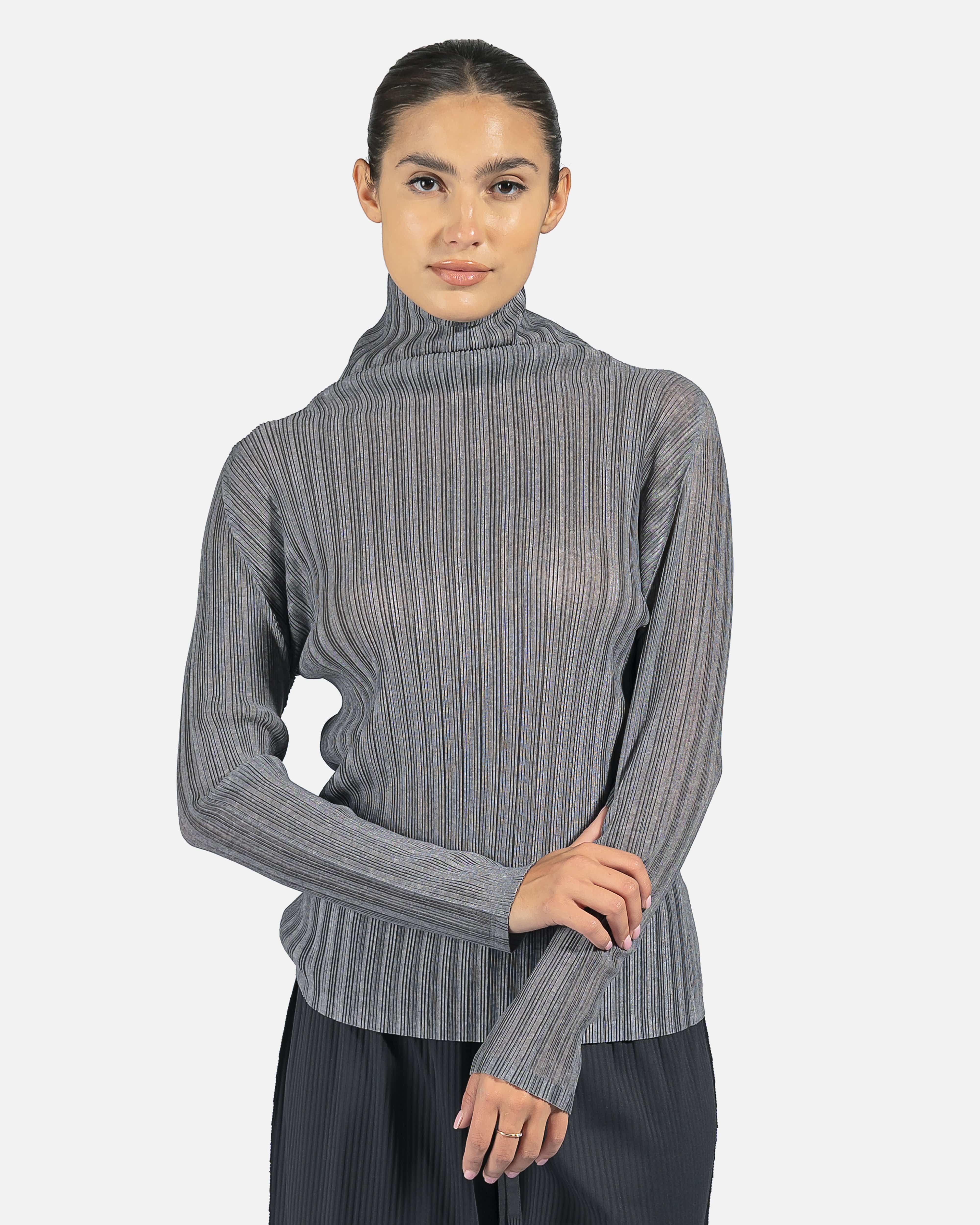 Rib Pleats Basic Top in Grey