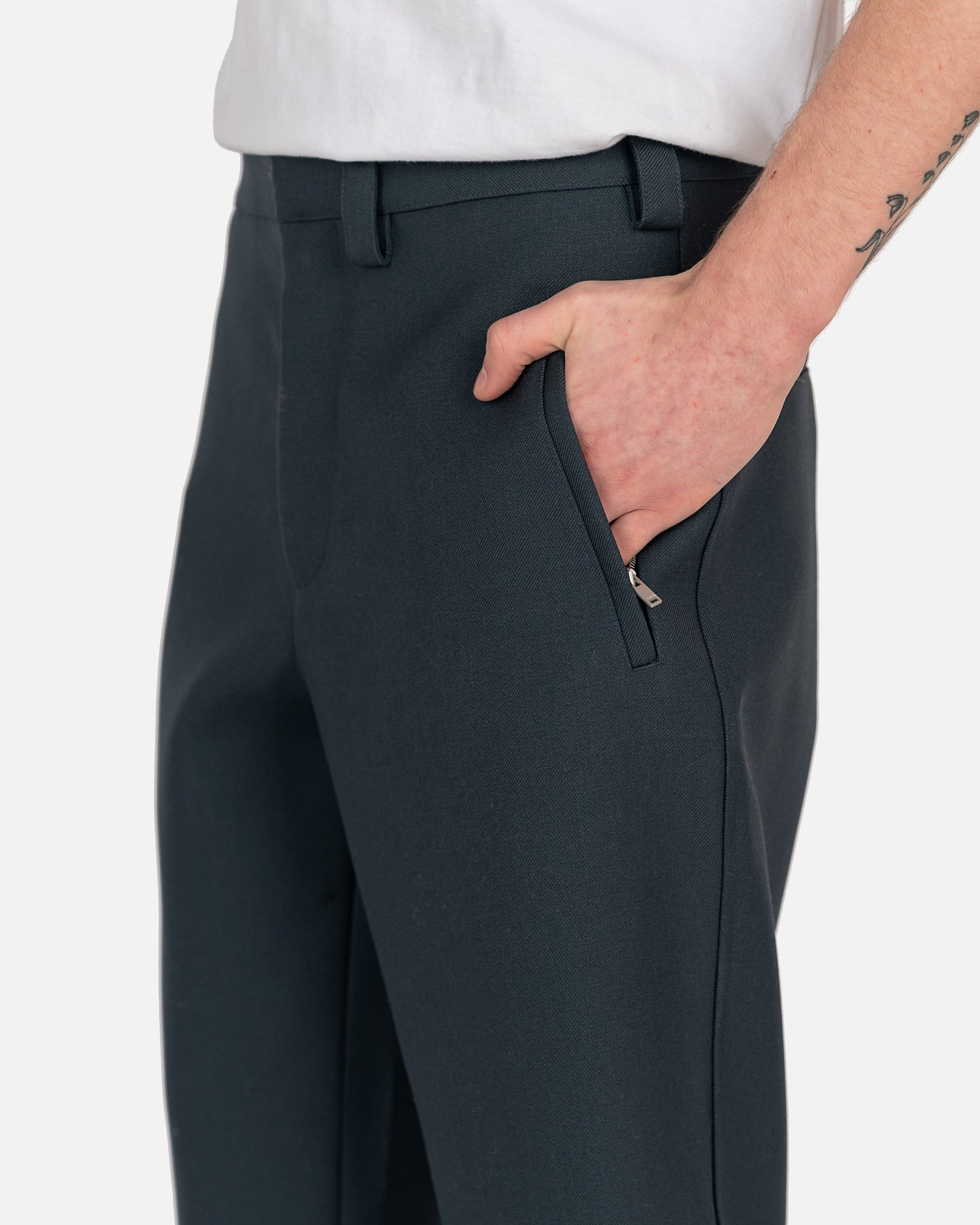 Jil Sander Men's Pants Sharp Wool Serge Trouser in Dark Grey
